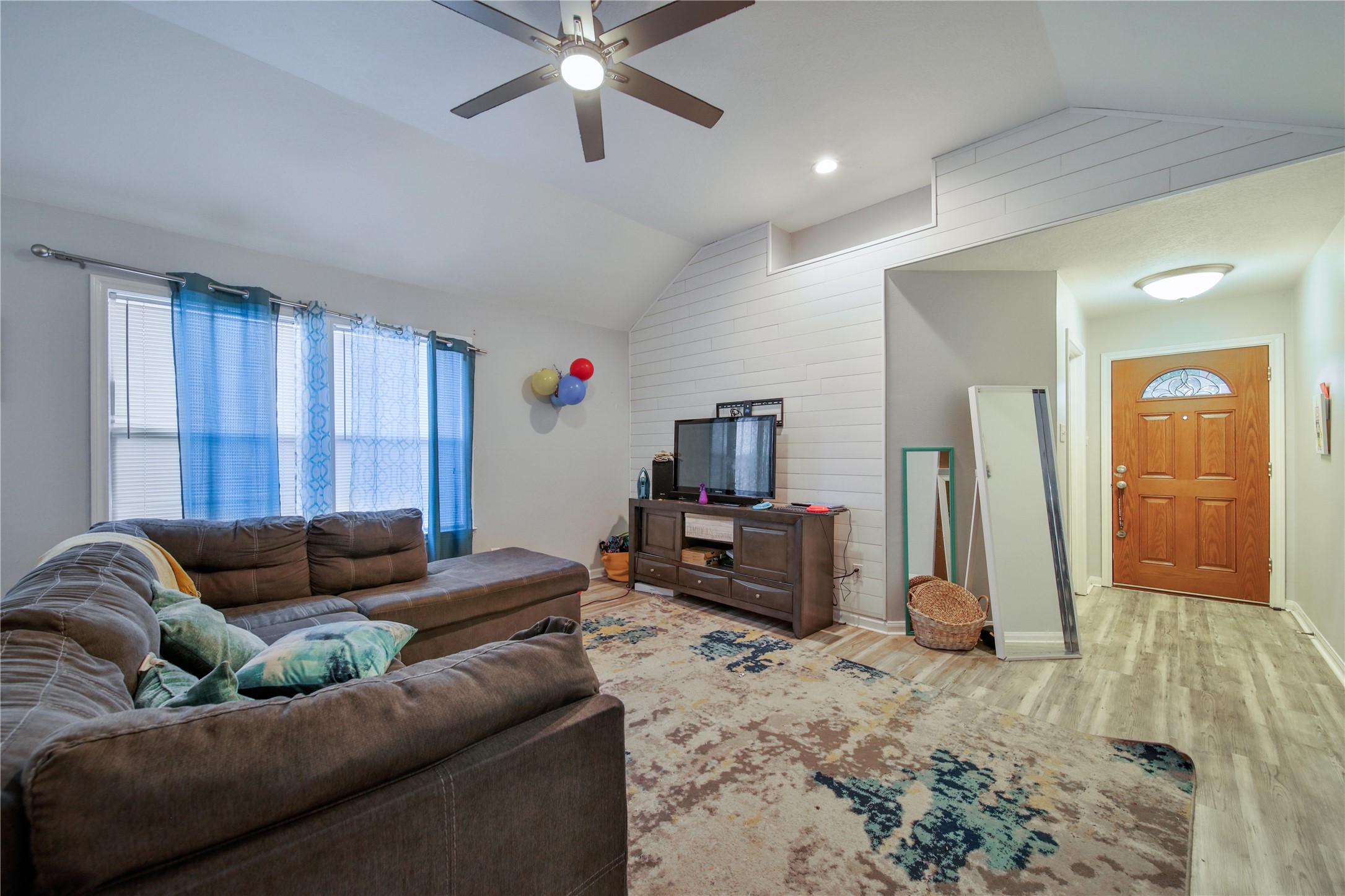 1917 Chapman Street , Houston, TX, 77009 | 5905490 | Realty Texas LLC