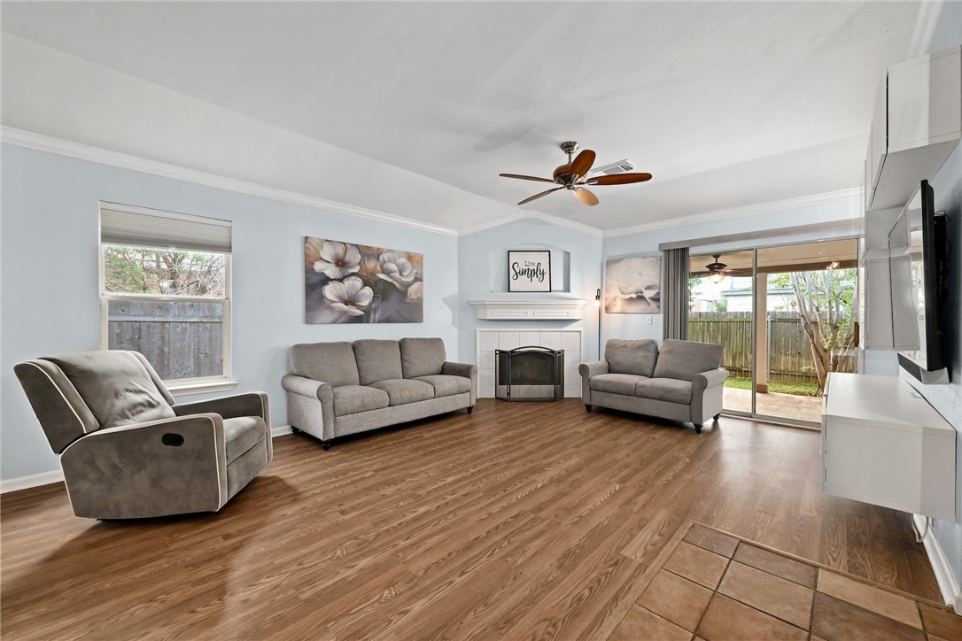 905 Melted Candle Cove , Pflugerville, TX, 78660 | 1242947 | Realty Texas LLC
