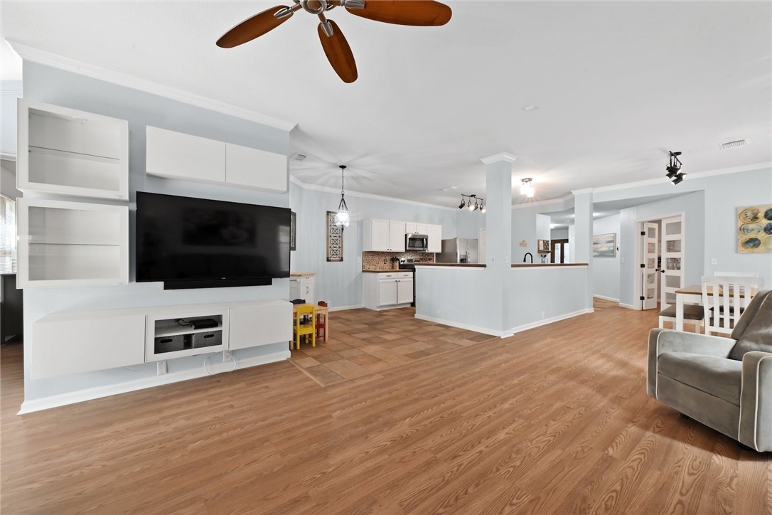905 Melted Candle Cove , Pflugerville, TX, 78660 | 1242947 | Realty Texas LLC