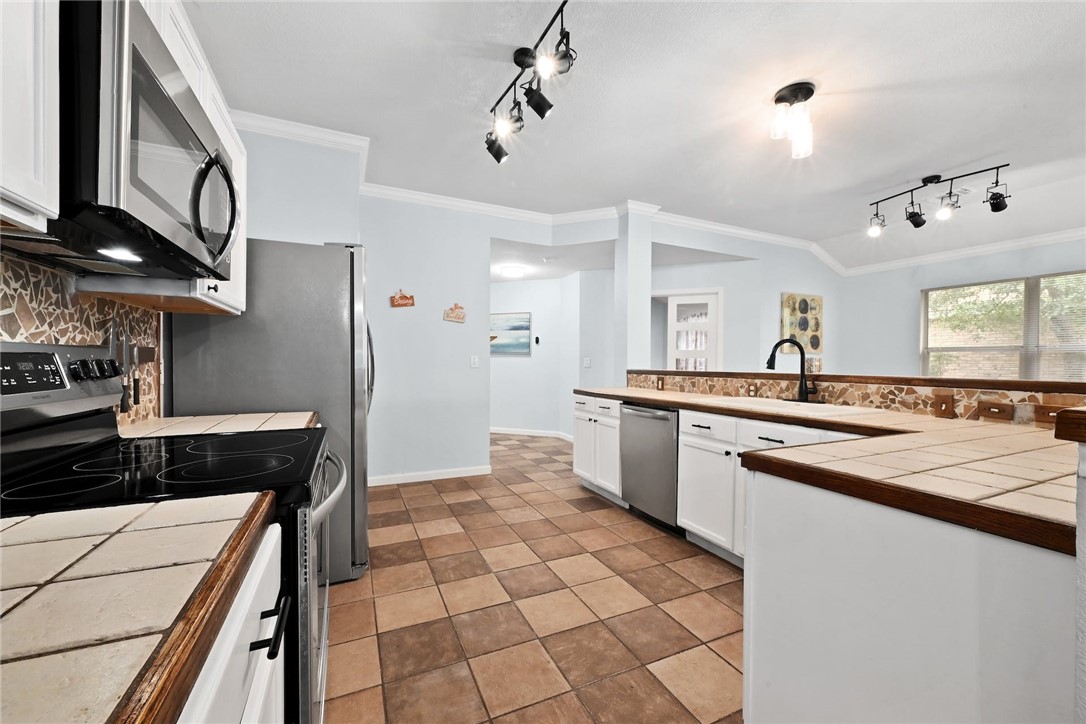 905 Melted Candle Cove , Pflugerville, TX, 78660 | 1242947 | Realty Texas LLC