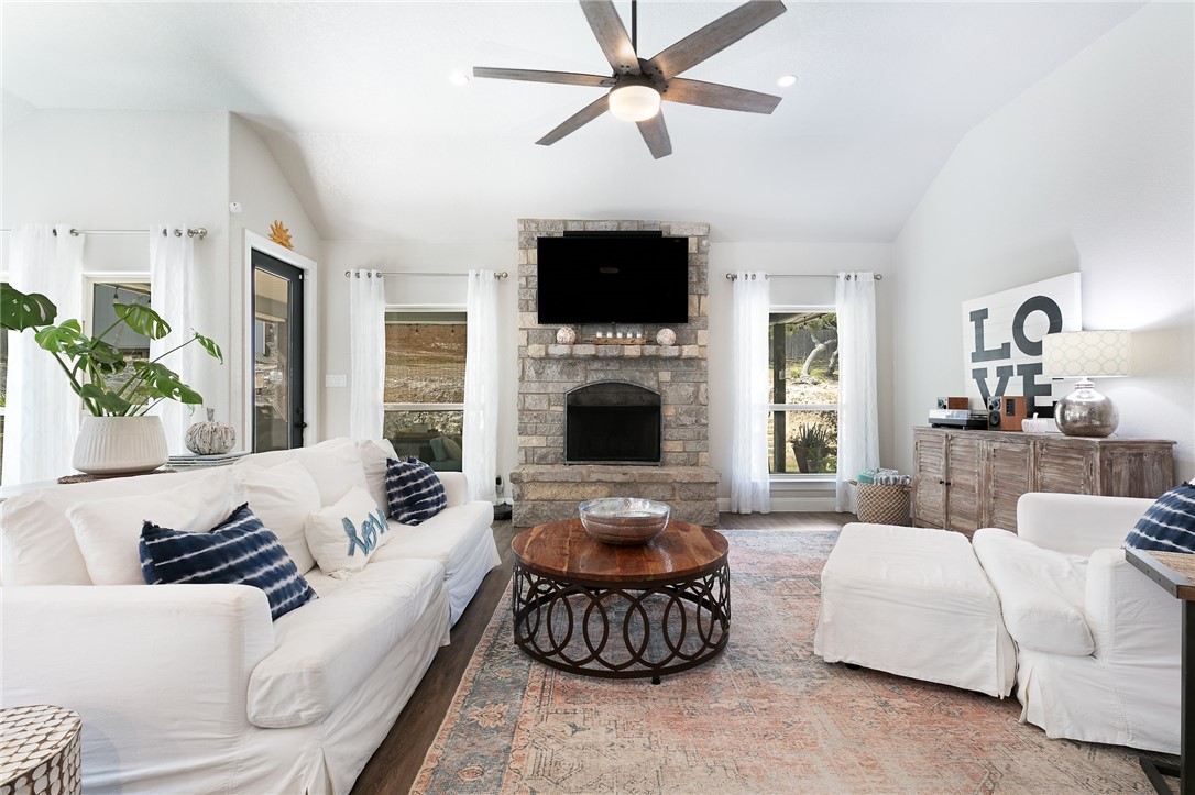 615 spacious sky Street , San Antonio, TX, 78260 | 8041955 | Realty Texas LLC