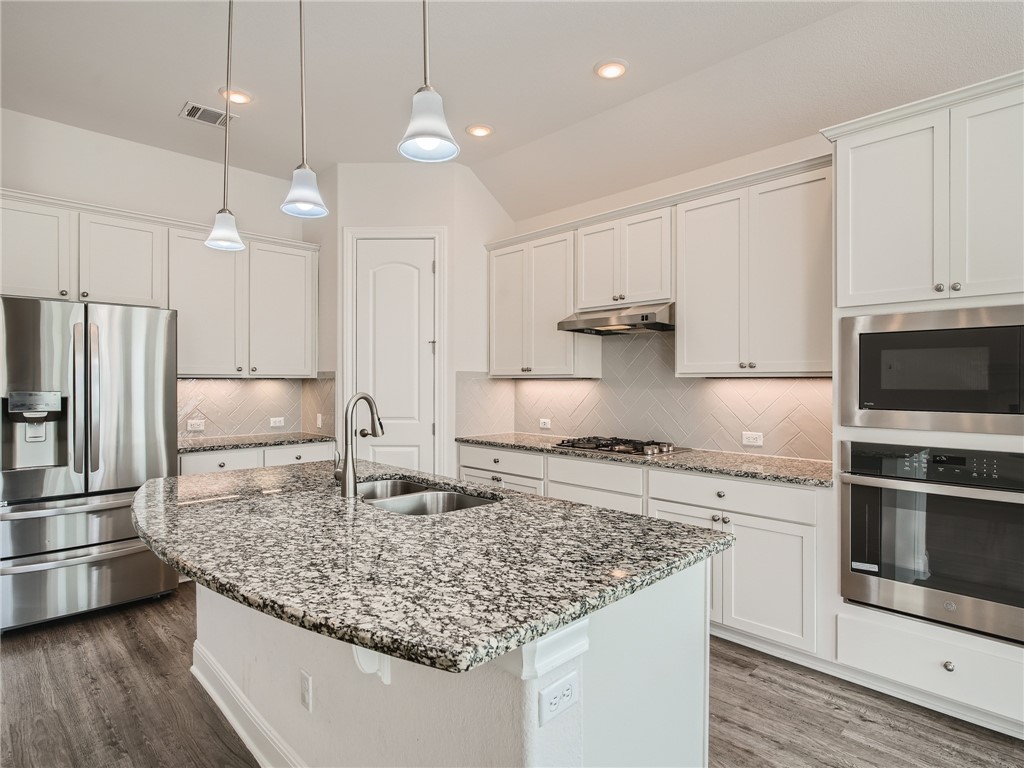 744 Founders Ridge , Dripping Springs, TX, 78620 | 5930709 | Realty Texas LLC