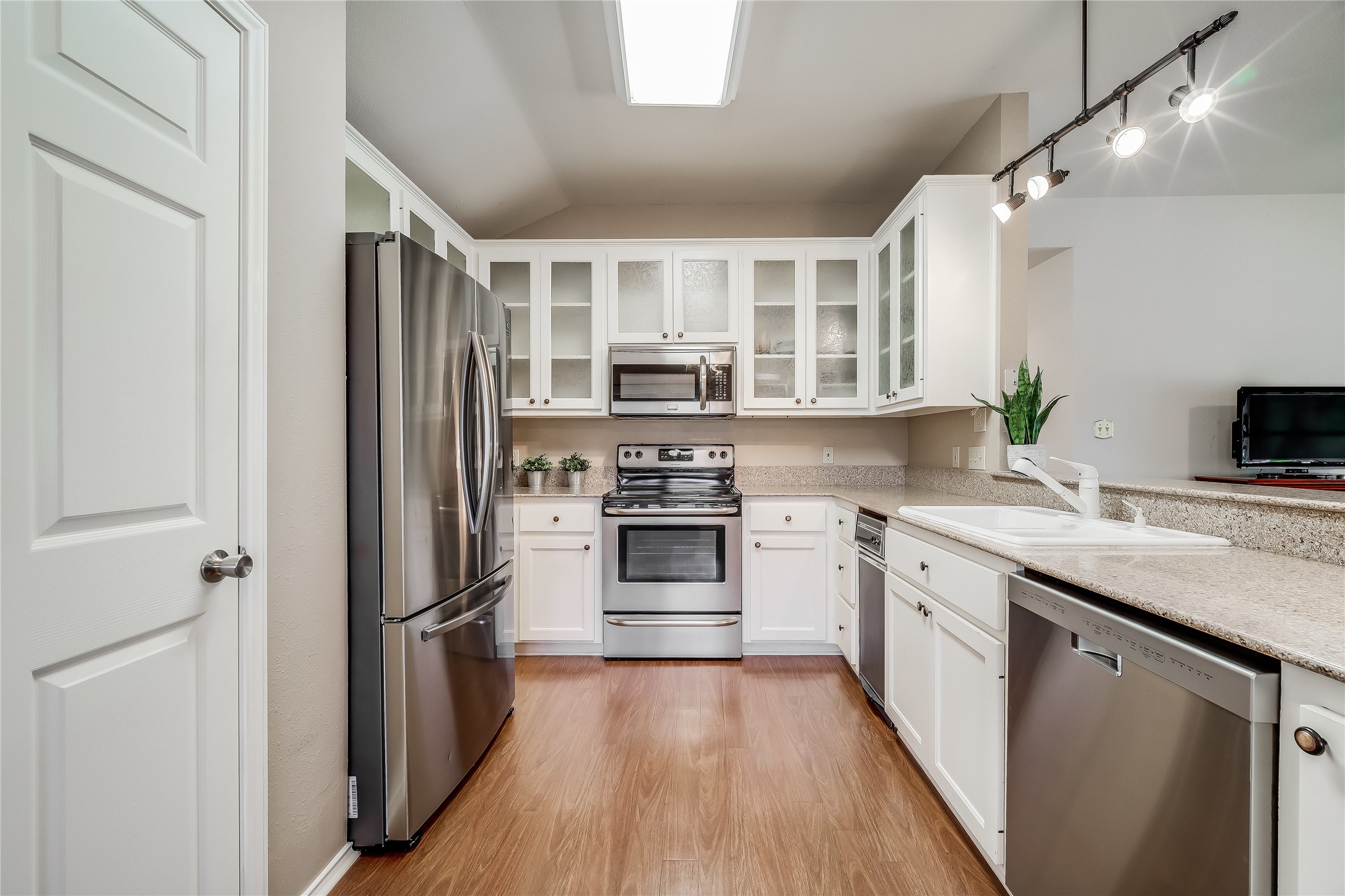 603 Whispering Hollow Circle , Point Venture, TX, 78645 | 95055650 | Realty Texas LLC