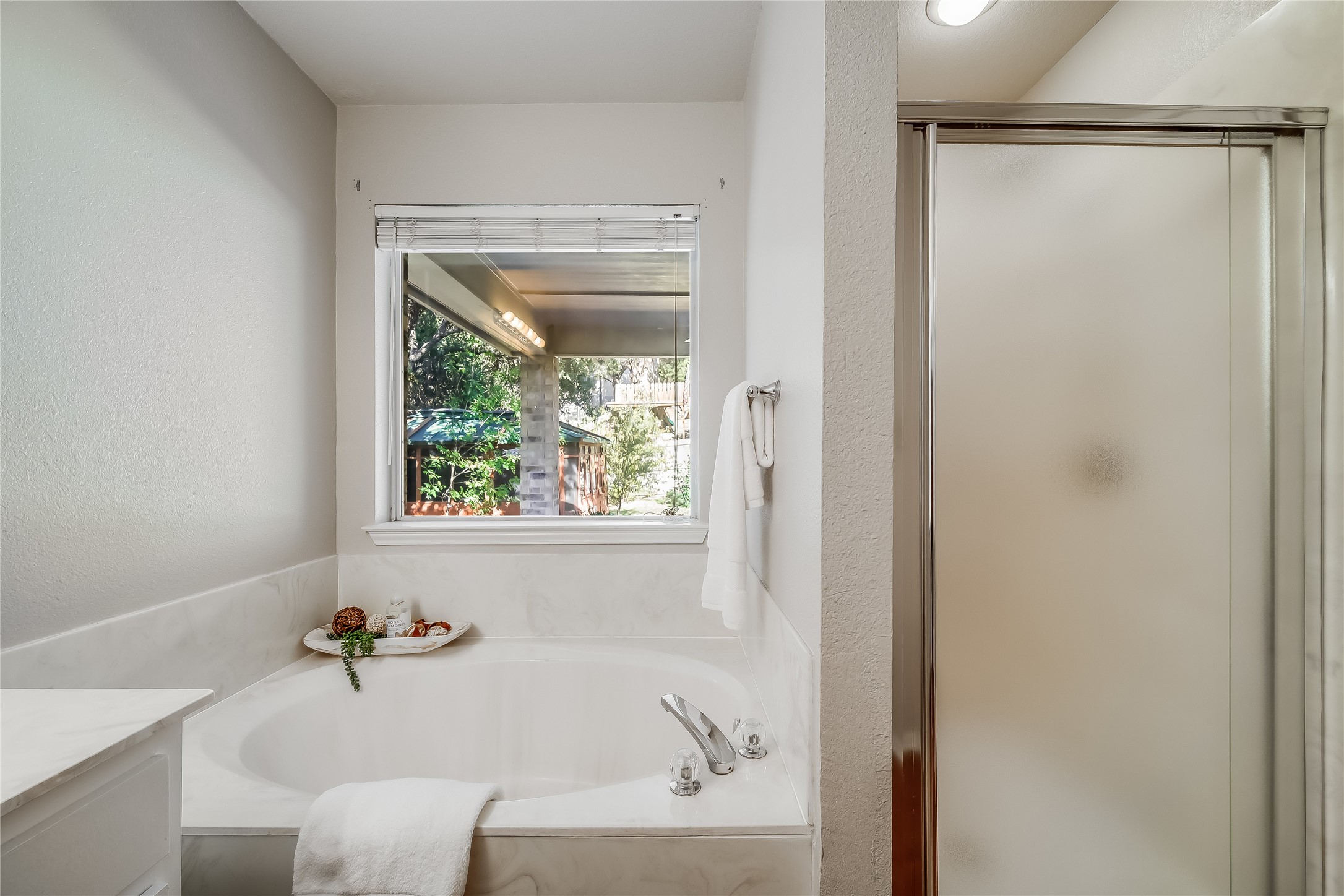 603 Whispering Hollow Circle , Point Venture, TX, 78645 | 95055650 | Realty Texas LLC