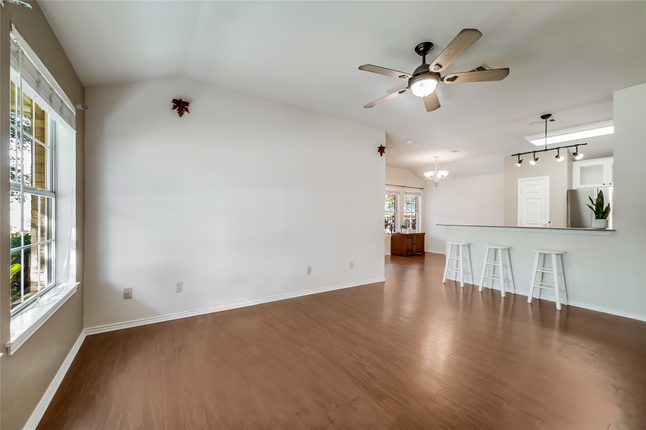 603 Whispering Hollow Circle , Point Venture, TX, 78645 | 95055650 | Realty Texas LLC