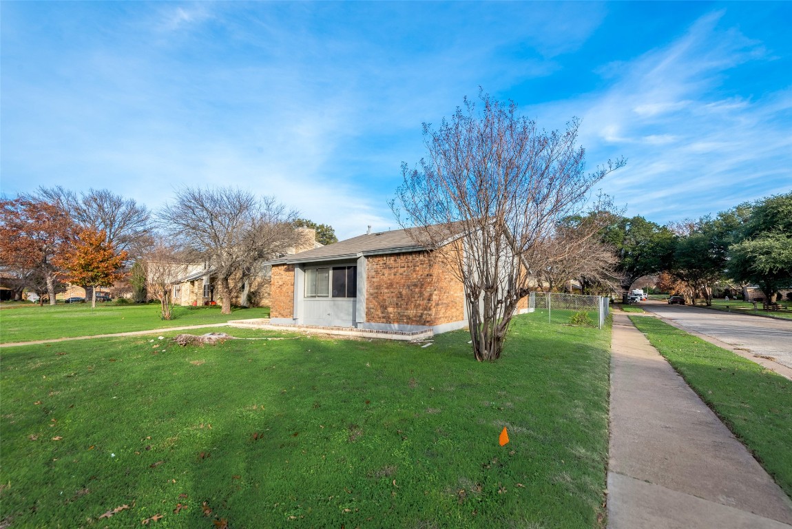 7418 Boisenberry Lane , Dallas, TX, 75249 | 20225188 | Realty Texas LLC