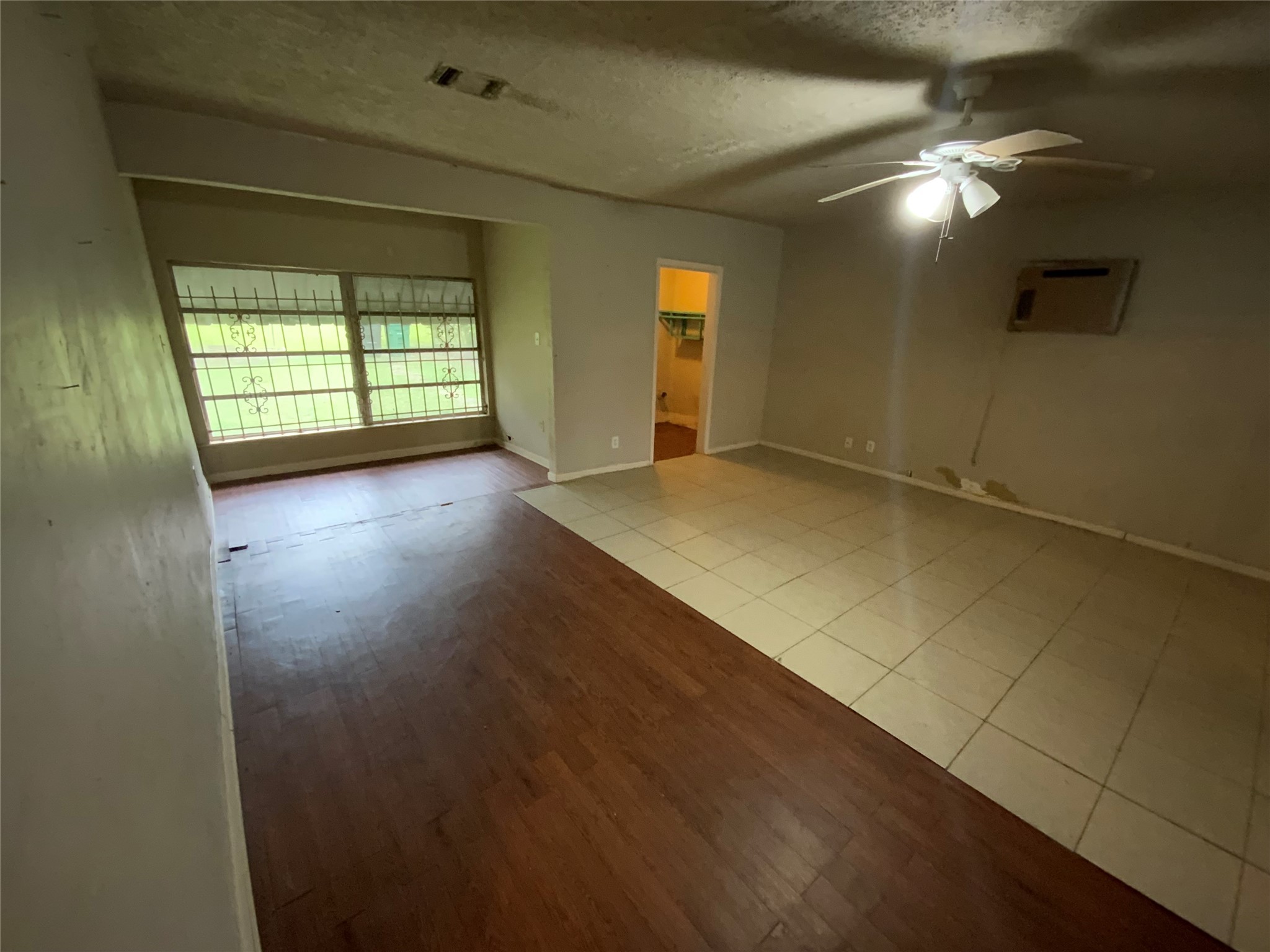 5032 Briscoe Street , Houston, TX, 77033 | 23735580 | Realty Texas LLC