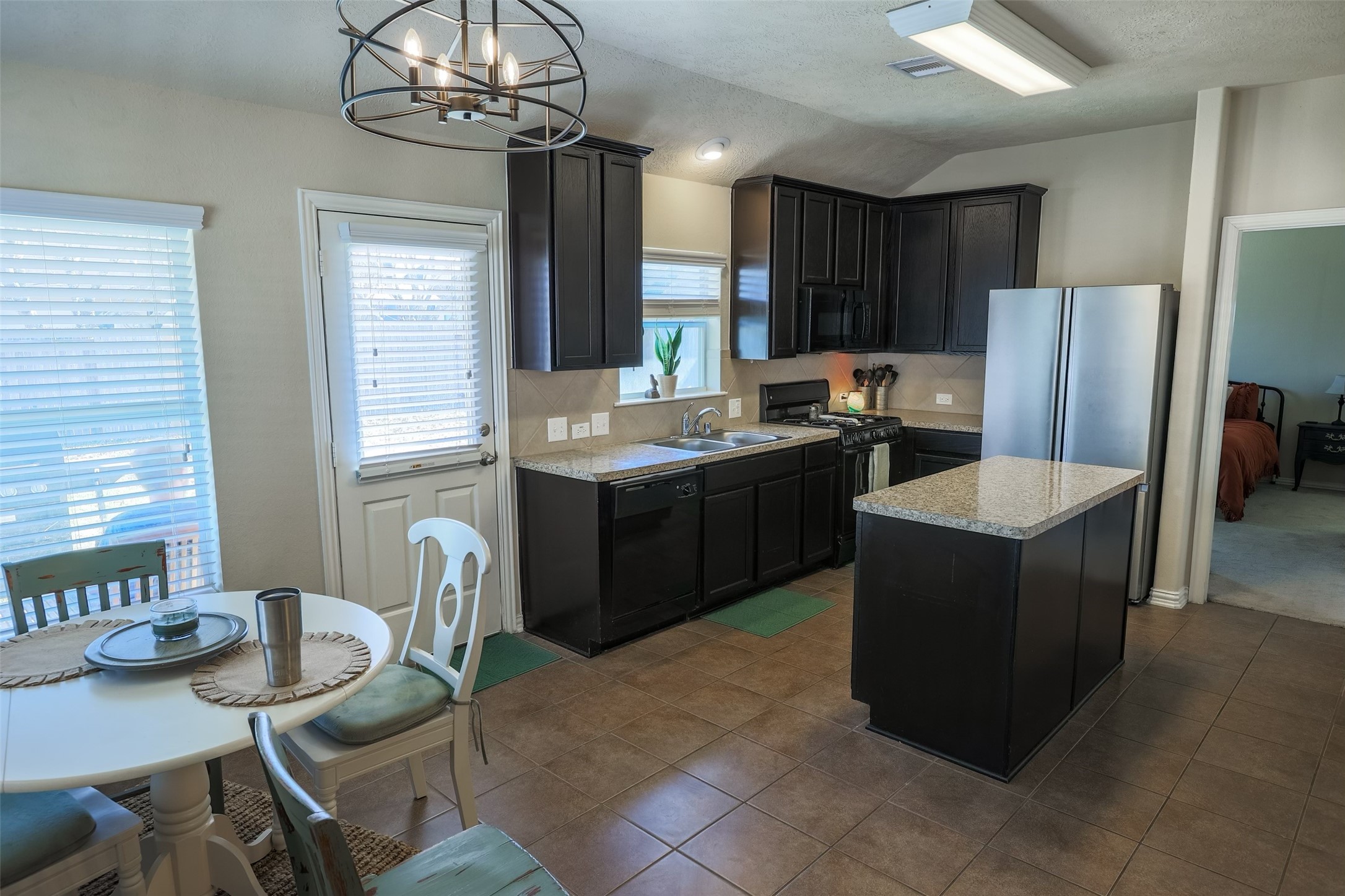 7027 Twin Creek Drive , Hitchcock, TX, 77563 | 62755847 | Realty Texas LLC