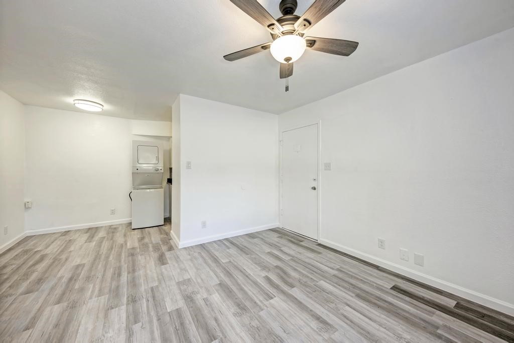 2401 Manor Road 137 , Austin, TX, 78722 | 2414762 | Realty Texas LLC