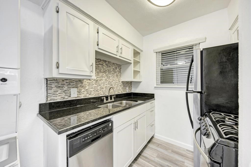 2401 Manor Road 137 , Austin, TX, 78722 | 2414762 | Realty Texas LLC