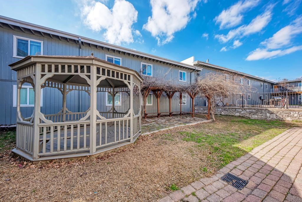 2401 Manor Road 137 , Austin, TX, 78722 | 2414762 | Realty Texas LLC
