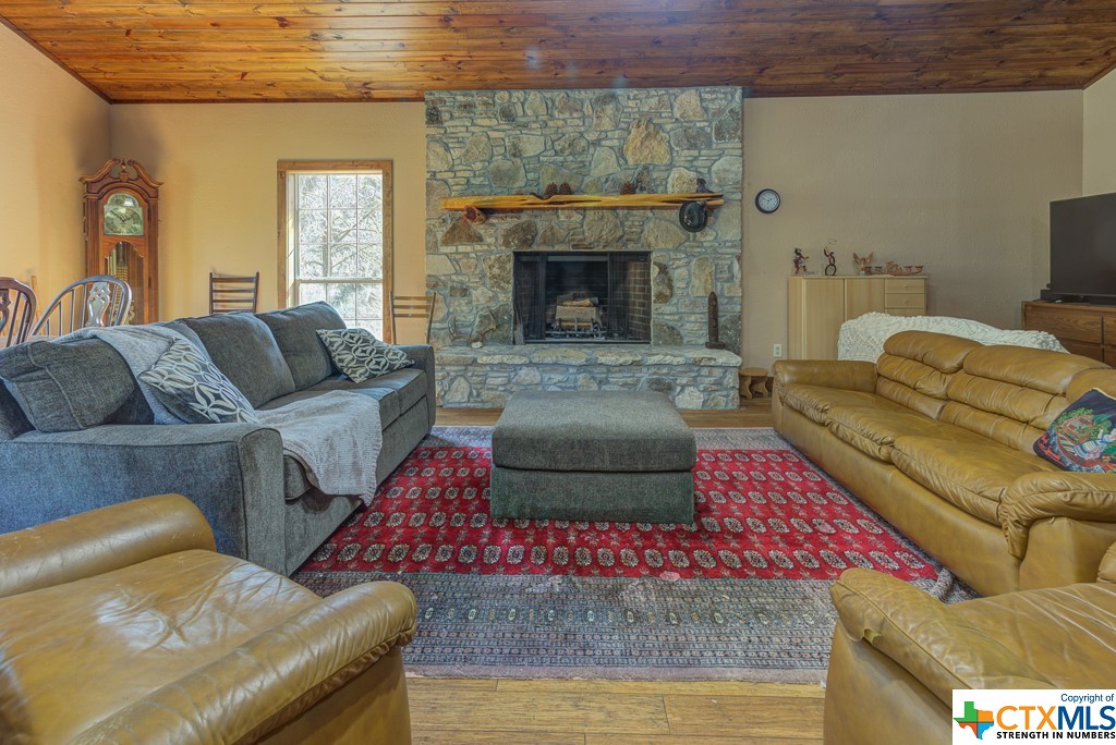 9365 River Road , New Braunfels, TX, 78132 | 494926 | Realty Texas LLC