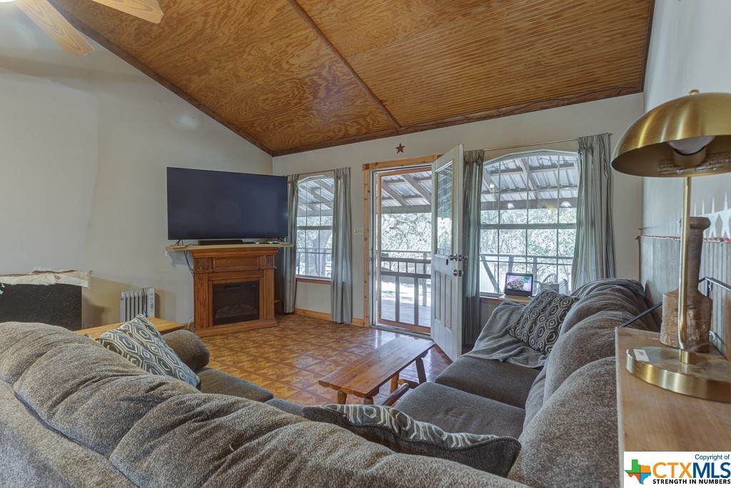 9365 River Road , New Braunfels, TX, 78132 | 494926 | Realty Texas LLC
