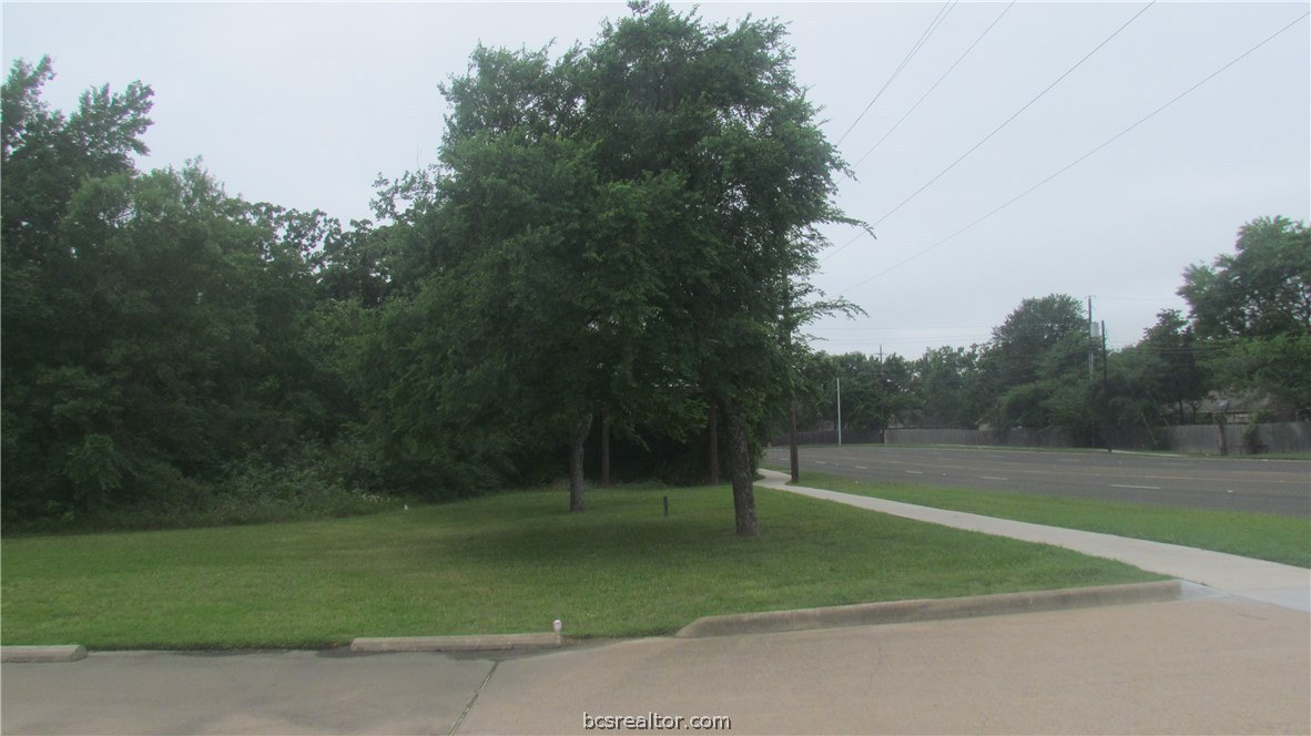 1015 W Villa Maria Road W , Bryan, TX, 77801 | 23000511 | Realty Texas LLC