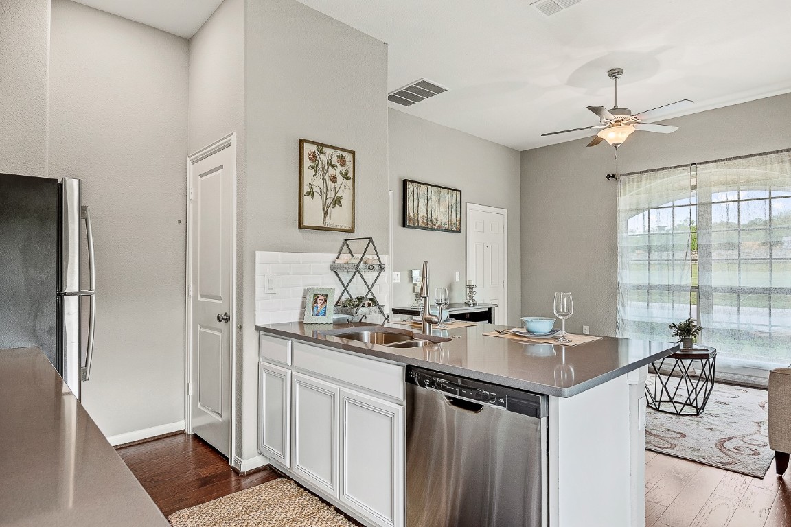 214 Zamora Course , Austin, TX, 78748 | 8804143 | Realty Texas LLC
