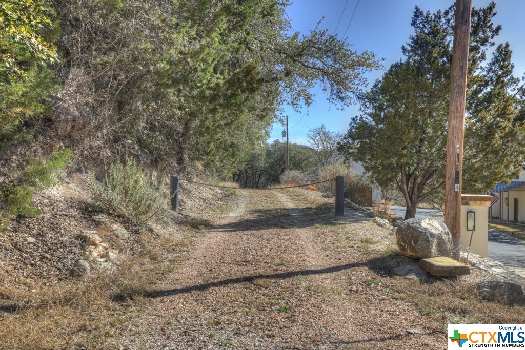 995 Five Oaks Circle , Canyon Lake, TX, 78133 | 495921 | Realty Texas LLC