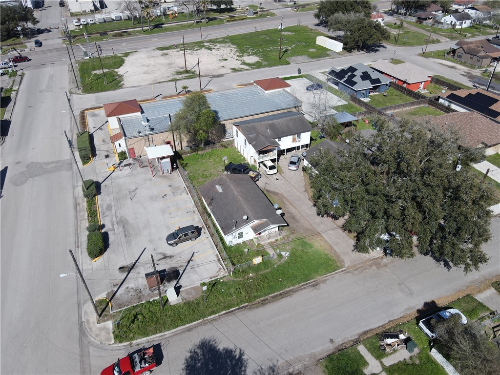 405 & 409 Chaparral Street, Alice, TX, 78332 | 411812 | Realty Texas LLC