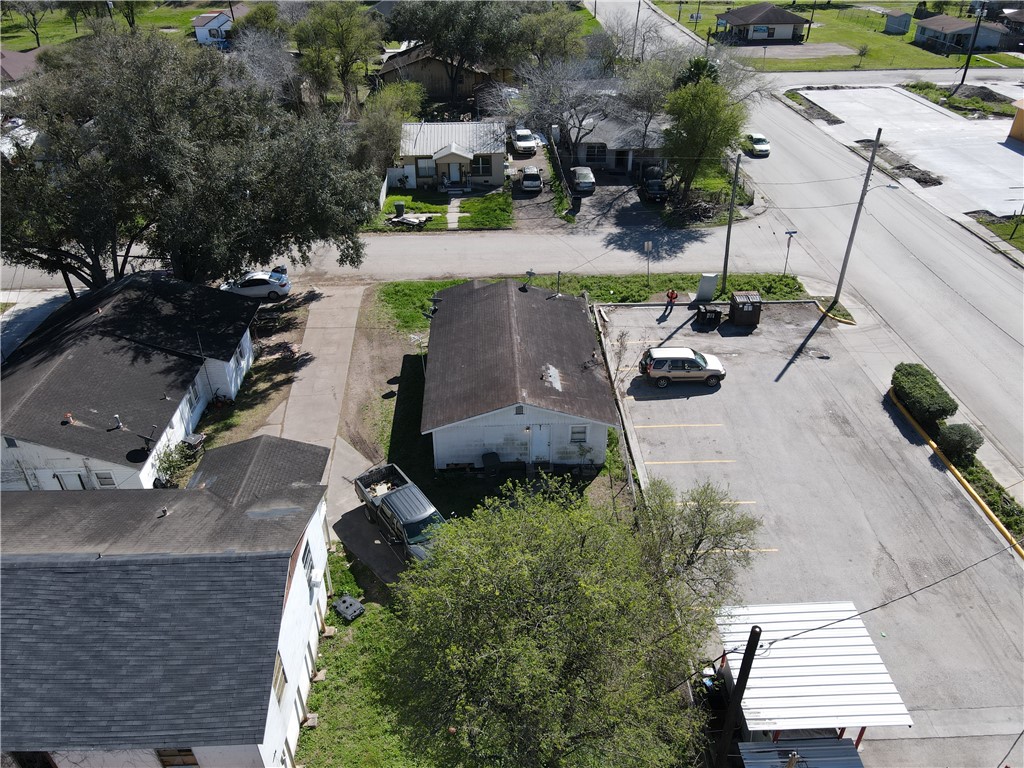 405 & 409 Chaparral Street, Alice, TX, 78332 | 411812 | Realty Texas LLC