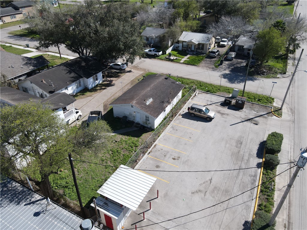 405 & 409 Chaparral Street, Alice, TX, 78332 | 411812 | Realty Texas LLC