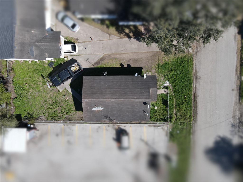 405 & 409 Chaparral Street, Alice, TX, 78332 | 411812 | Realty Texas LLC