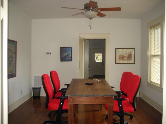 930 E Pierce Street , Luling, TX, 78648 | 2626100 | Realty Texas LLC