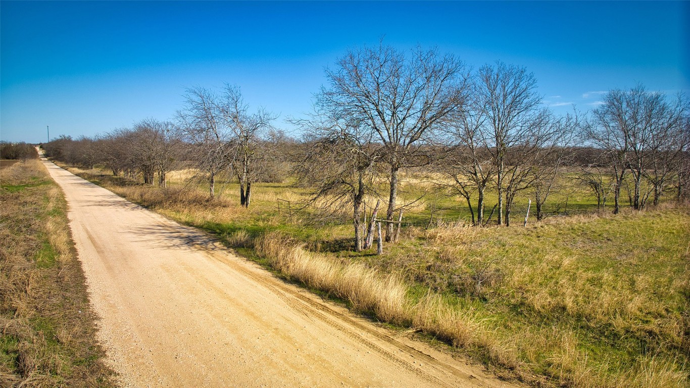 657 Fm 1105, Georgetown, TX, 78626 | 2354382 | Realty Texas LLC