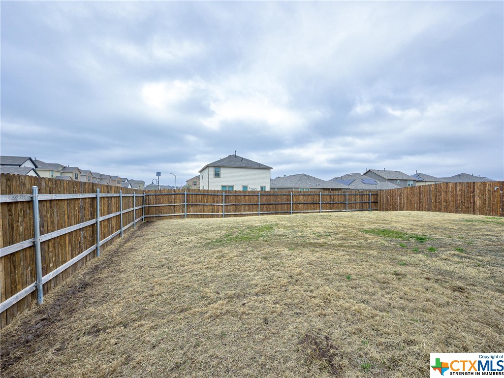 620 English Oak Street 