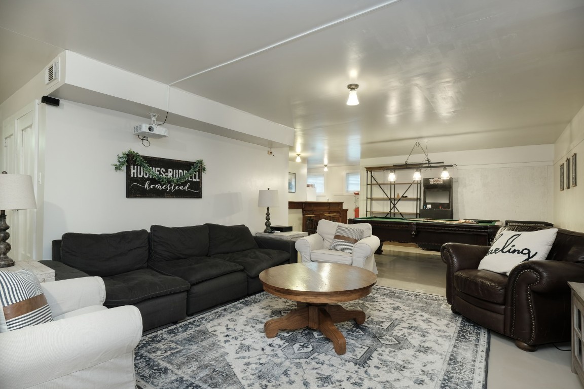 311 Comanche Circle , Hutto, TX, 78634 | 3178949 | Realty Texas LLC