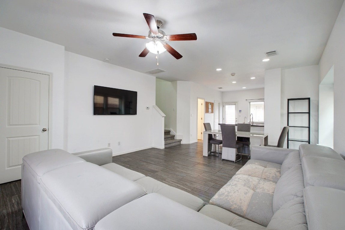 4604 Esper Lane , Austin, TX, 78725 | 3298849 | Realty Texas LLC