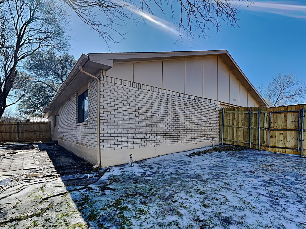 7125 HARDWOOD , Dallas, TX, 75249 | 20275900 | Realty Texas LLC