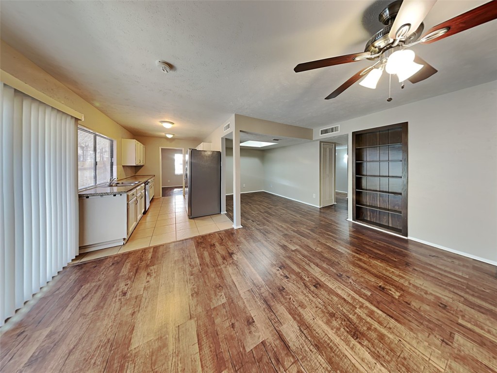 7125 HARDWOOD , Dallas, TX, 75249 | 20275900 | Realty Texas LLC