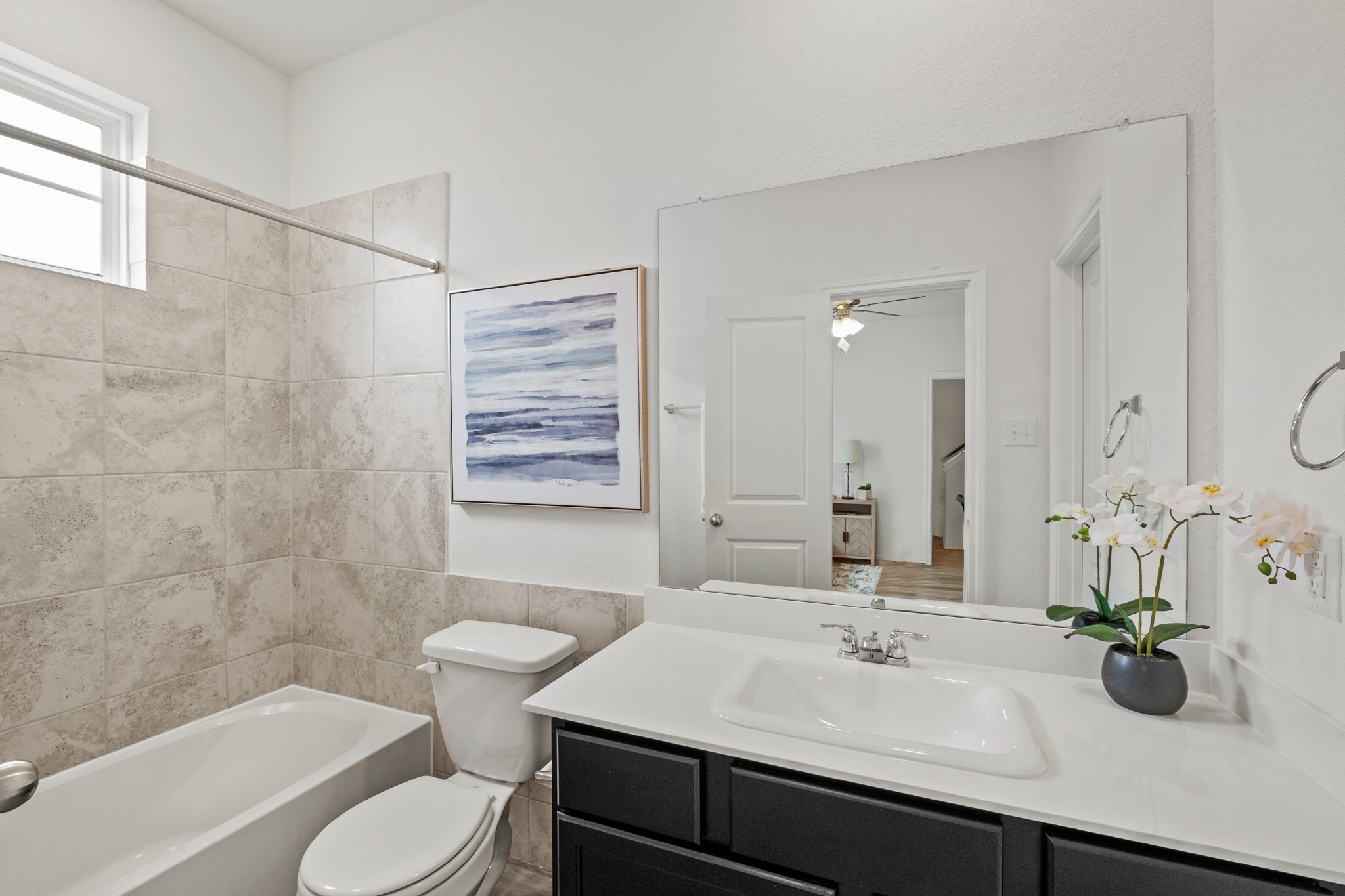 1408 Wycliffe Drive C , Houston, TX, 77043 | 95273222 | Realty Texas LLC