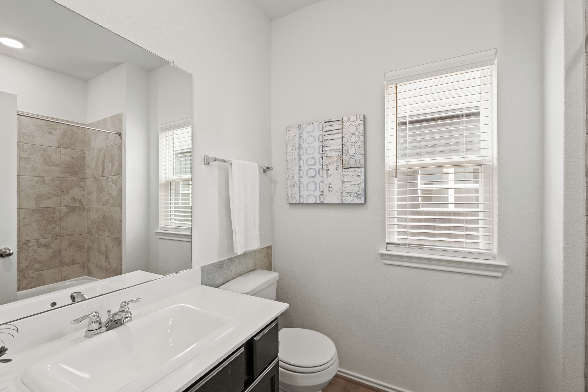 1408 Wycliffe Drive C , Houston, TX, 77043 | 95273222 | Realty Texas LLC