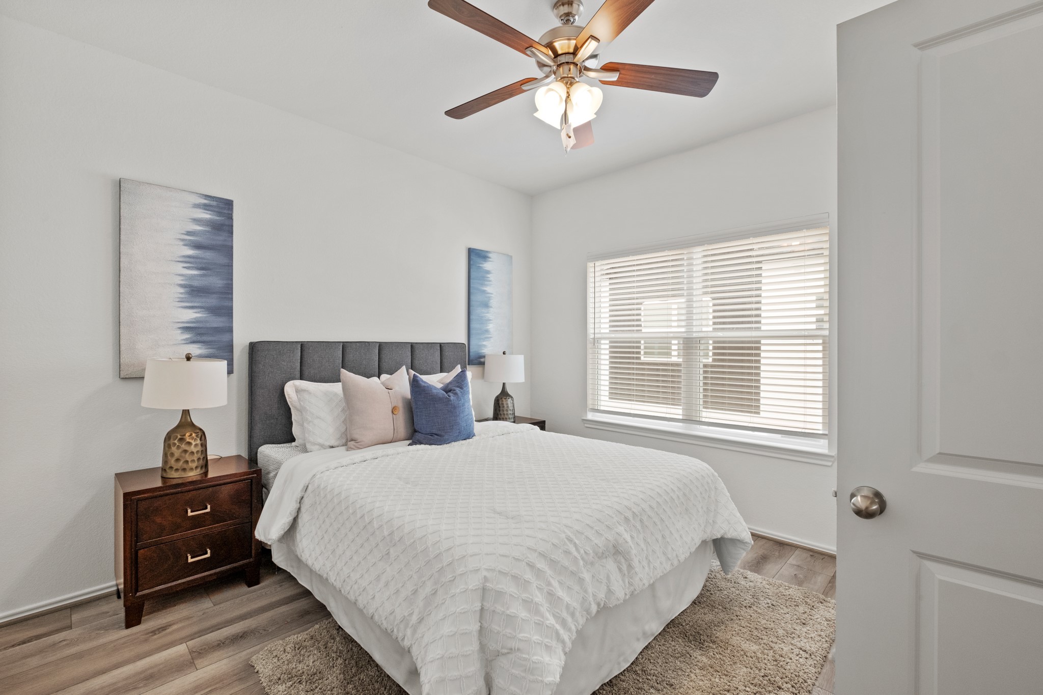 1408 Wycliffe Drive C , Houston, TX, 77043 | 95273222 | Realty Texas LLC