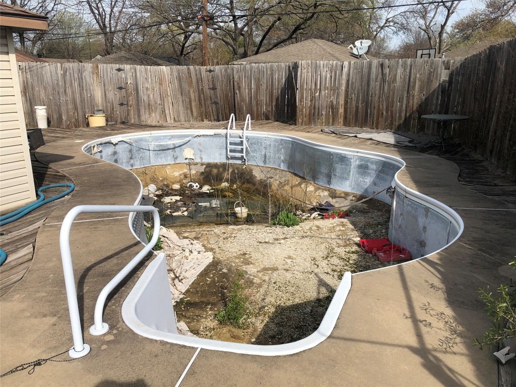 9711 Ferguson Road , Dallas, TX, 75228 | 20287044 | Realty Texas LLC