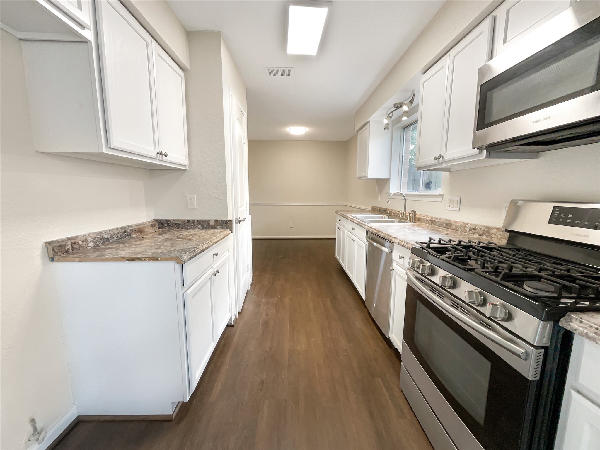 40 Wagon Lane Loop , Angleton, TX, 77515 | 26976637 | Realty Texas LLC