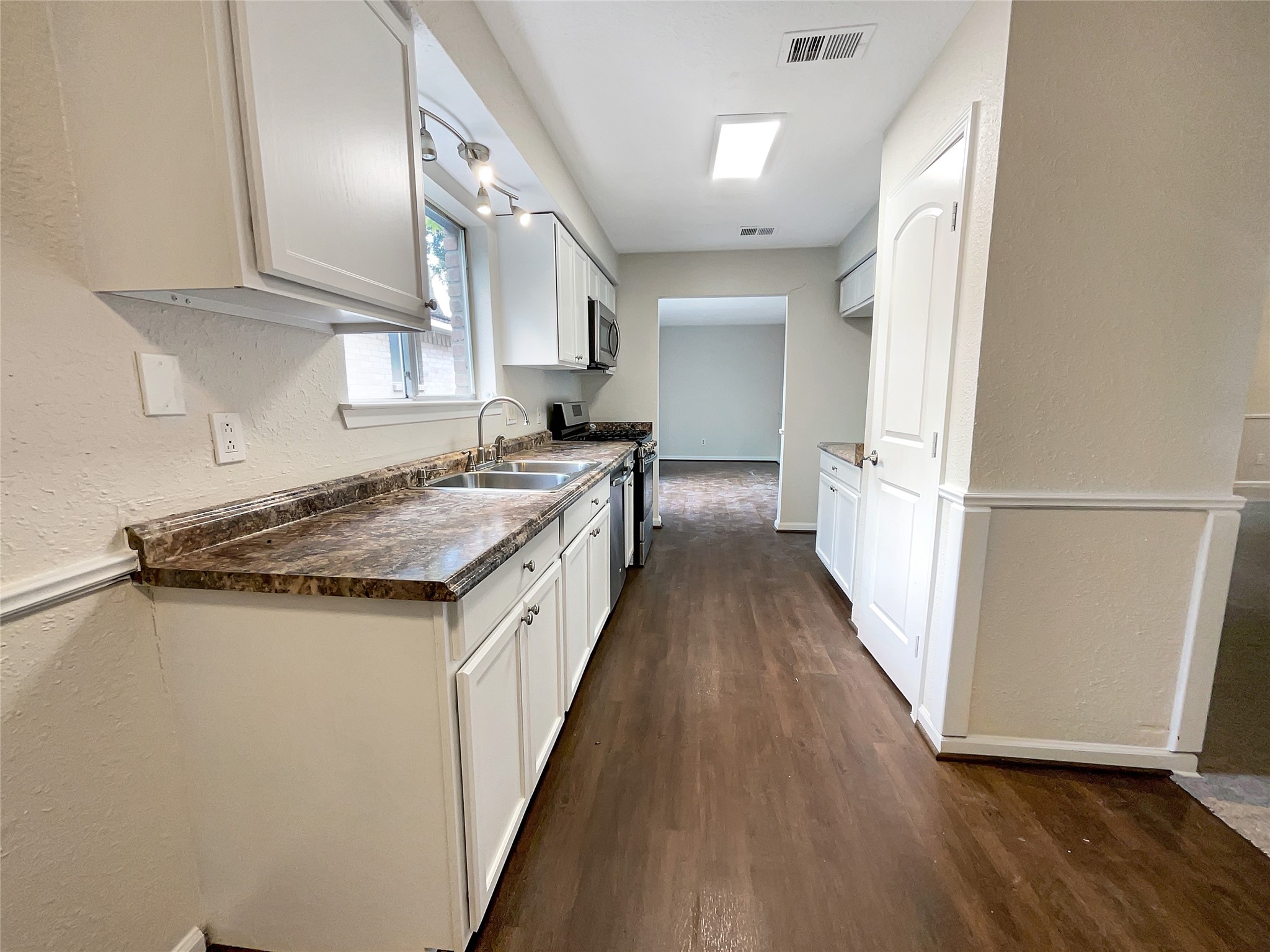40 Wagon Lane Loop , Angleton, TX, 77515 | 26976637 | Realty Texas LLC