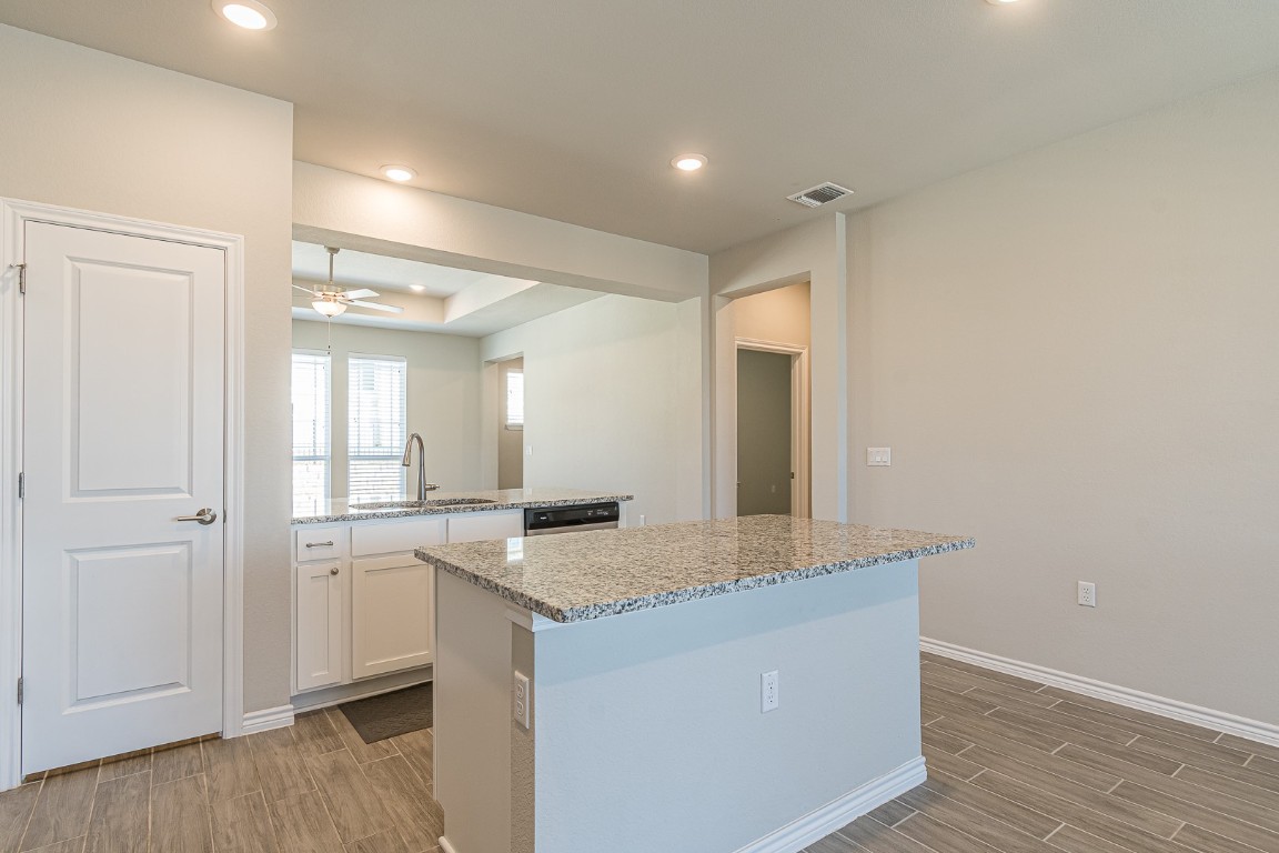 116 Mulligan Drive 105 , San Marcos, TX, 78666 | 4672272 | Realty Texas LLC