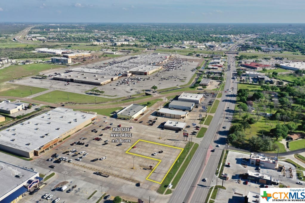8502 N Navarro Street , Victoria, TX, 77904 | 502923 | Realty Texas LLC