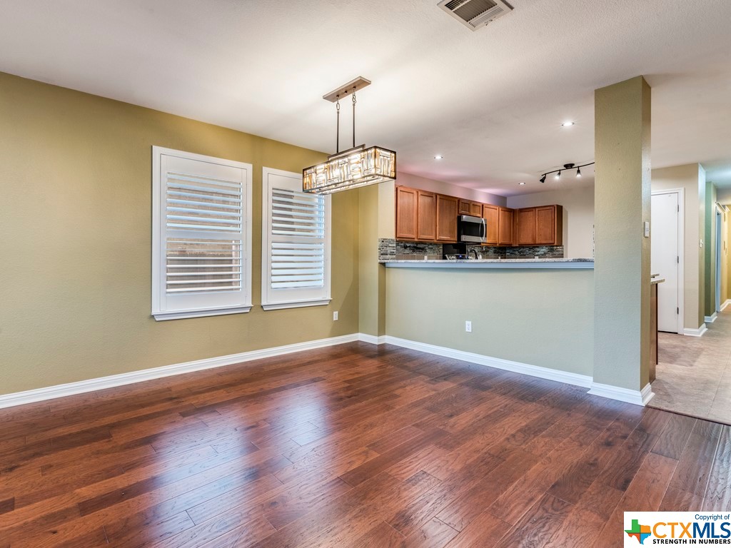 215 Herrera Trail , Hutto, TX, 78634 | 503101 | Realty Texas LLC