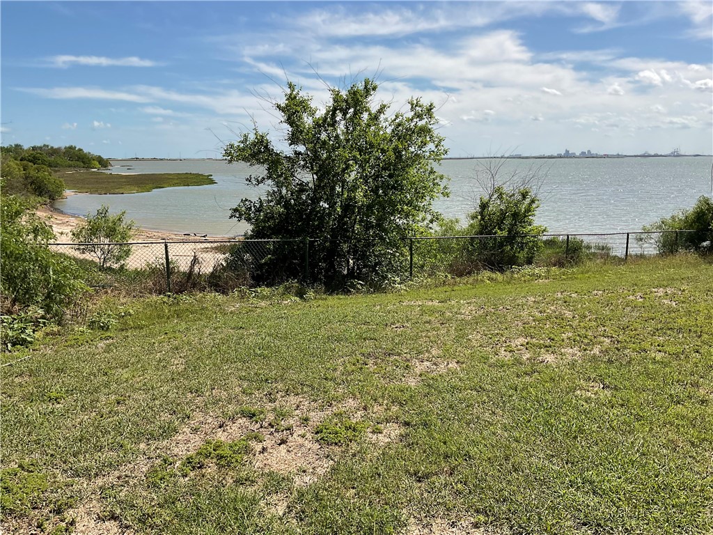 1014 Bluff Dr , Portland, TX, 78374 | 416884 | Realty Texas LLC