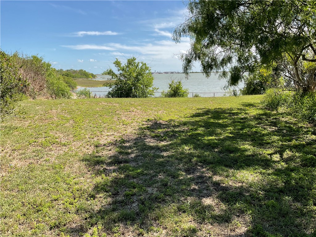 1014 Bluff Dr , Portland, TX, 78374 | 416884 | Realty Texas LLC