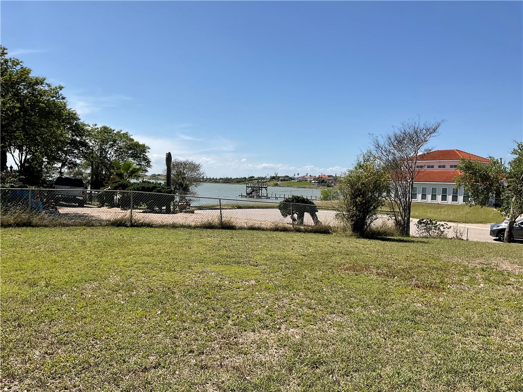 1014 Bluff Dr , Portland, TX, 78374 | 416884 | Realty Texas LLC