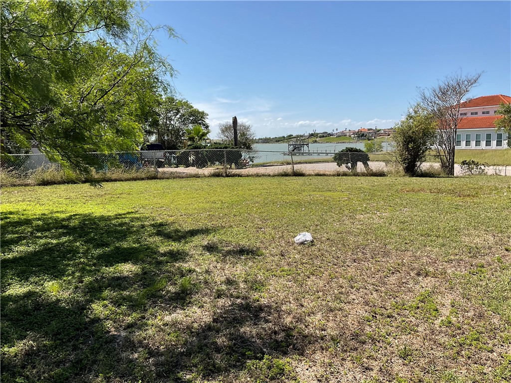 1014 Bluff Dr , Portland, TX, 78374 | 416884 | Realty Texas LLC