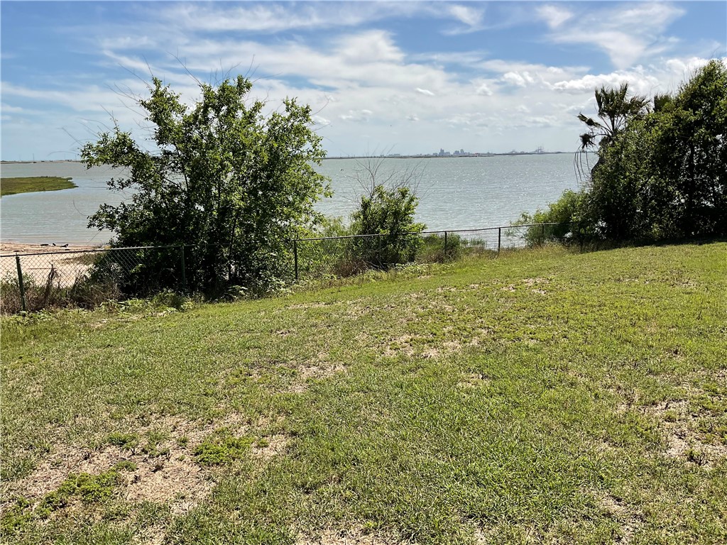 1014 Bluff Dr , Portland, TX, 78374 | 416884 | Realty Texas LLC
