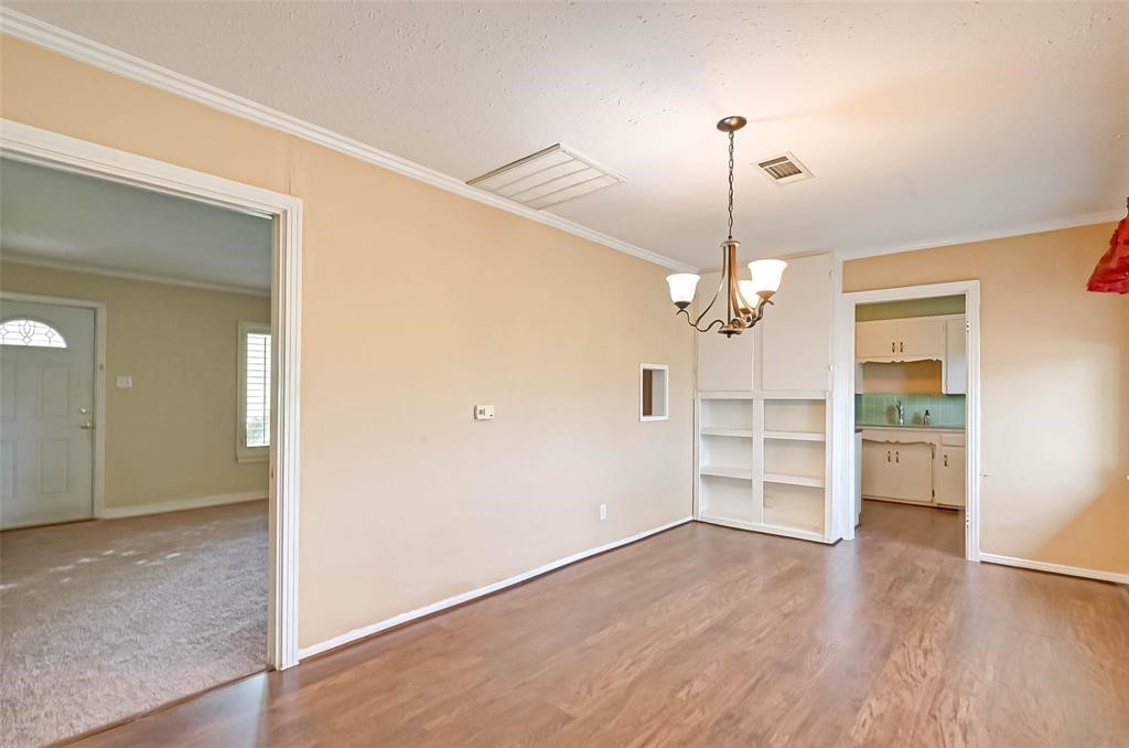 1200 N Meyer Street , Sealy, TX, 77474 | 71667420 | Realty Texas LLC