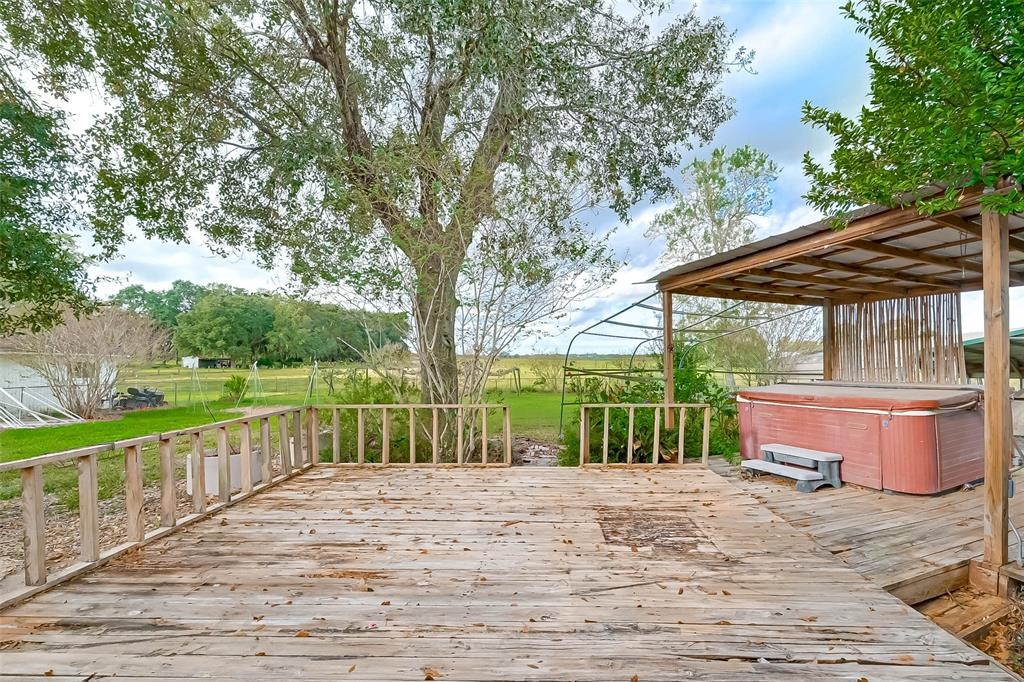 1200 N Meyer Street , Sealy, TX, 77474 | 71667420 | Realty Texas LLC