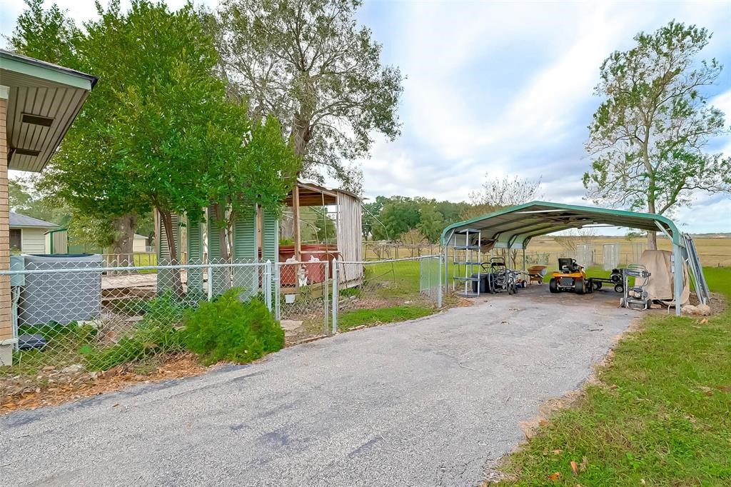 1200 N Meyer Street , Sealy, TX, 77474 | 71667420 | Realty Texas LLC