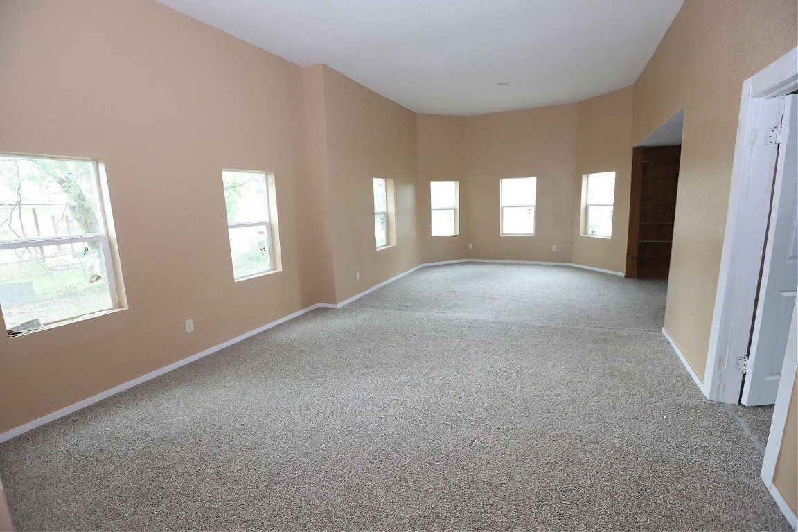 610 E Main Street , Lometa, TX, 76853 | 2864107 | Realty Texas LLC