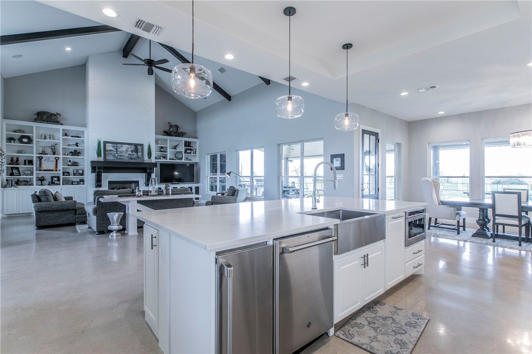 7351 Hackberry Road , Holland, TX, 76534 | 214901 | Realty Texas LLC